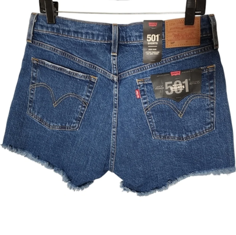 Levi 501 high‎ rise button up denim shorts